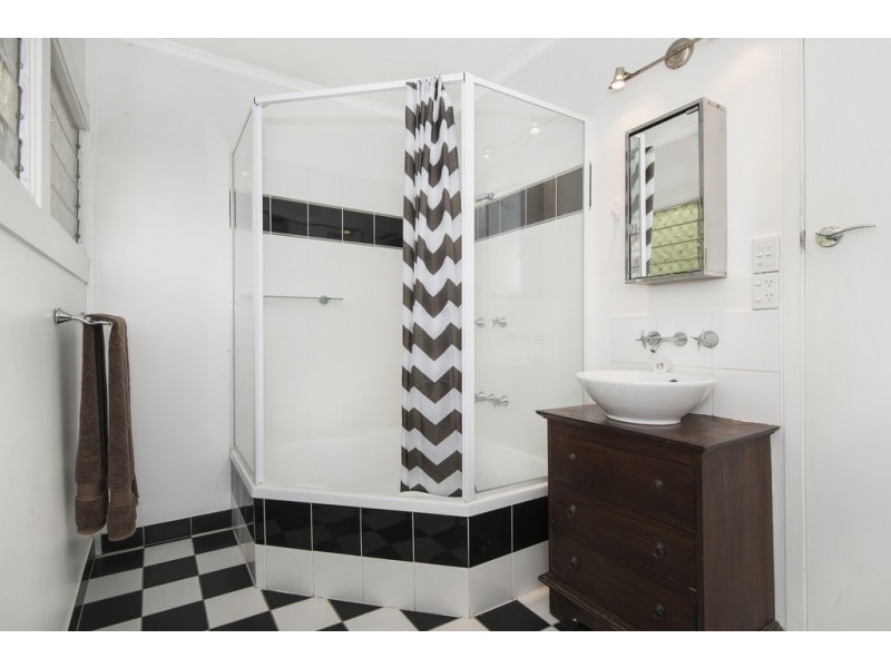 12 Lindeman Avennue, Cranbrook QLD 4814