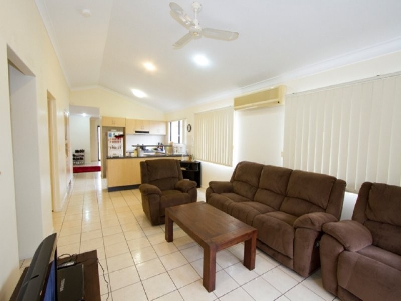 41 Estuary Parade, Douglas QLD 4814