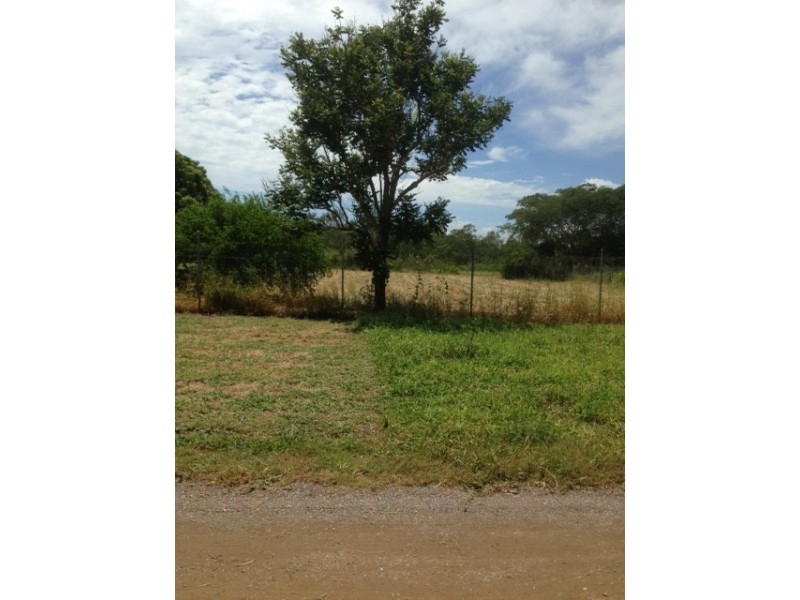 9 Madang Street, Roseneath QLD 4811