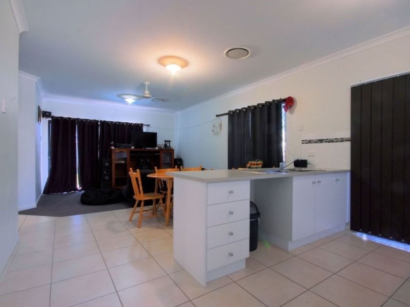 9 Sandon Place, Kelso QLD 4815