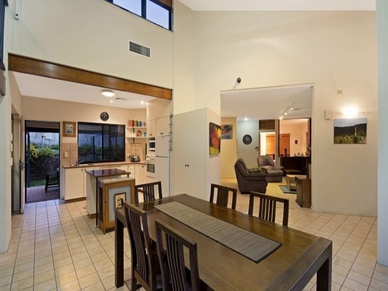 4 Lexington Drive, Wulguru QLD 4811