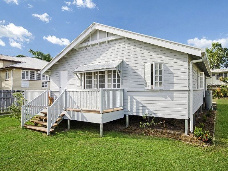 27 Albury Street, Pimlico QLD 4812