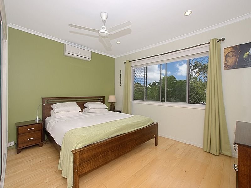 8 Banksia Street, Kirwan QLD 4817