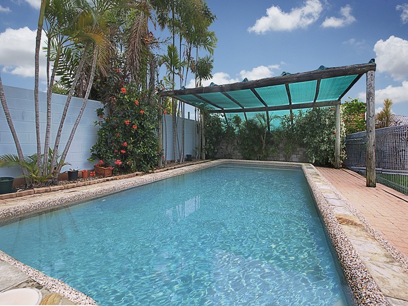 8 Banksia Street, Kirwan QLD 4817