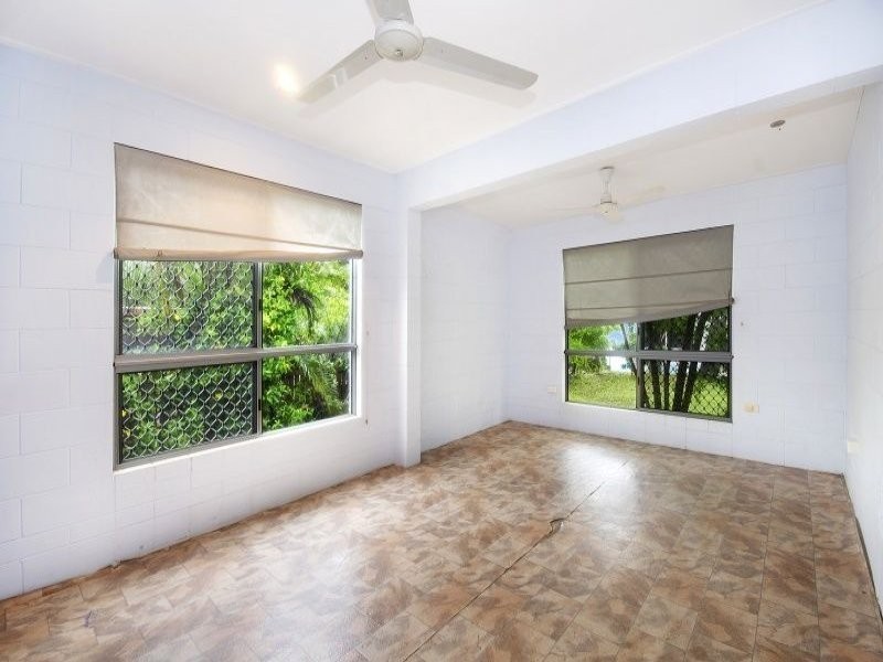 27 Cay Street, Saunders Beach QLD 4818