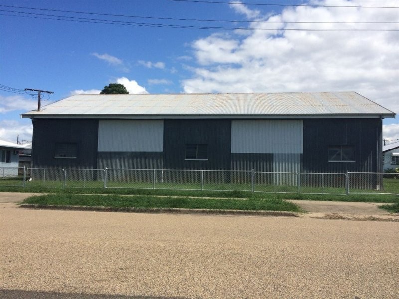 98 Ireland Street, Oonoonba QLD 4811