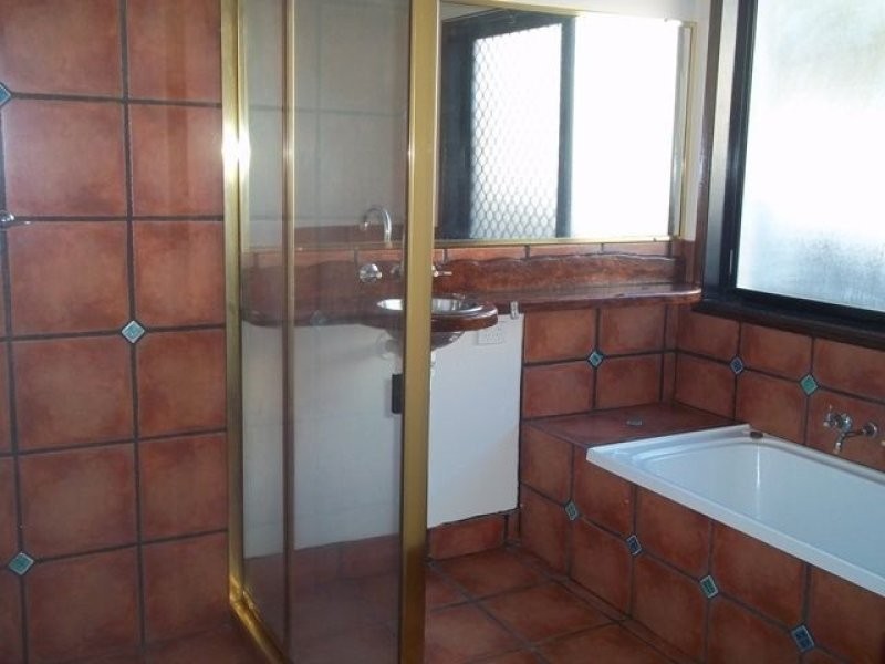 8 Goldenwood Mews, Kirwan QLD 4817