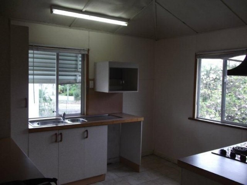 2/109 Goodwin Street, Currajong QLD 4812