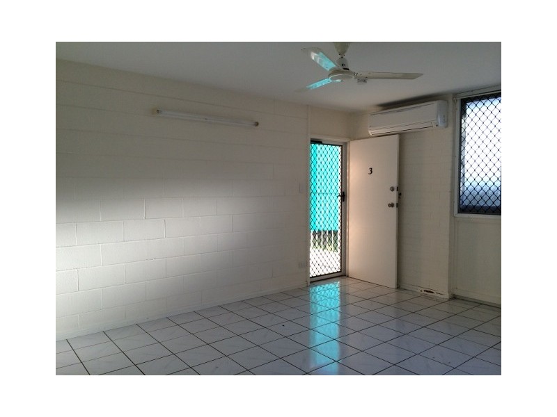 3/13 Percy Street, West End QLD 4810