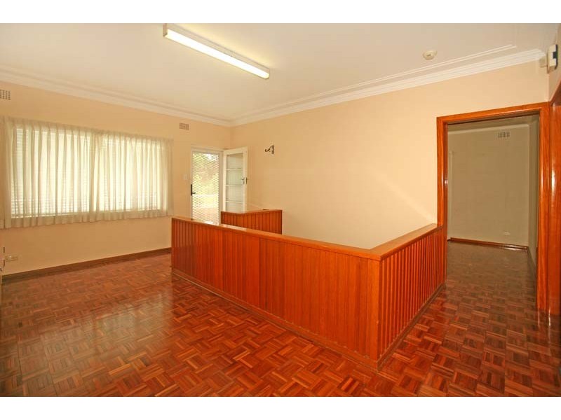 38 Rosebank Cres, Hurstville NSW 2220