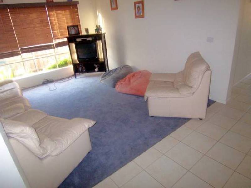 8 Friuli Place, Skye VIC 3977