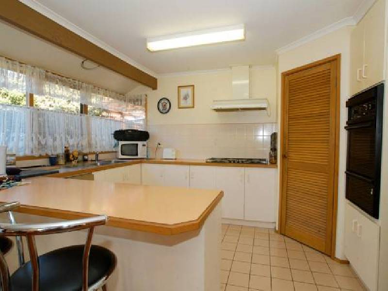 23 Laurel Crescent, Carrum Downs VIC 3201