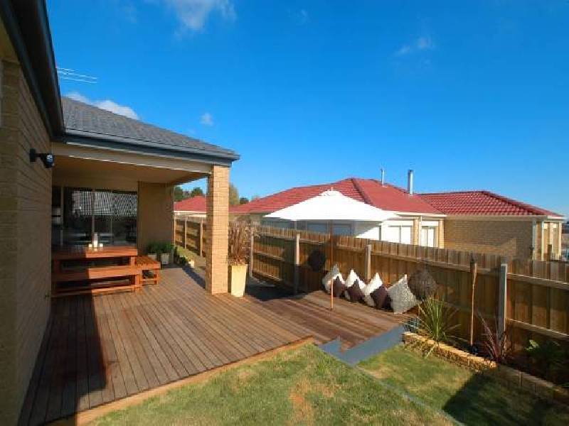 25 Diamond Parade, Skye VIC 3977