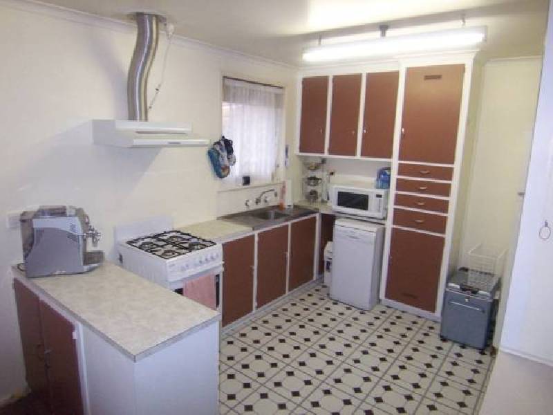 92 Tamarisk Drive, Frankston North VIC 3200