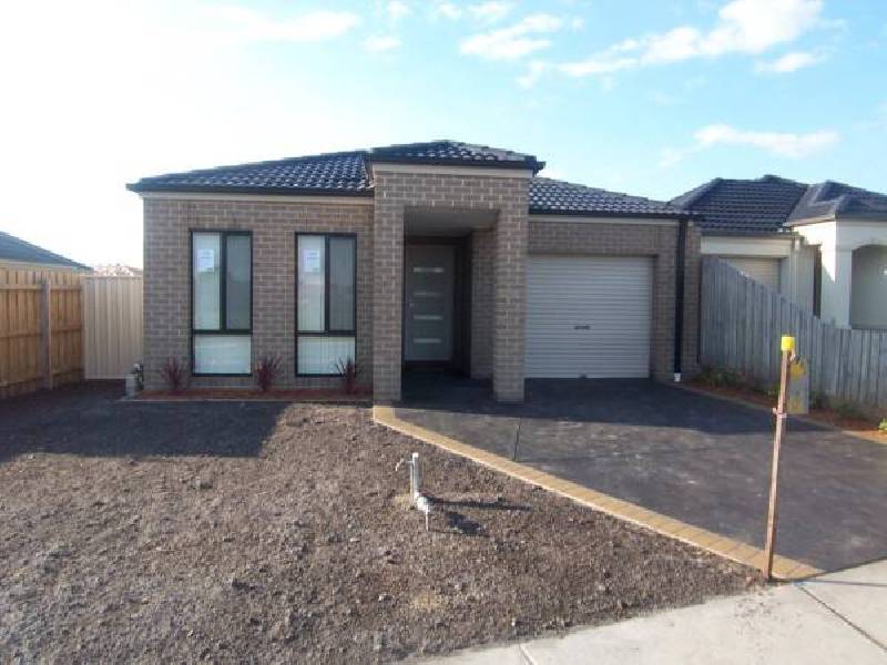 19 Sherbourne Drive, Carrum Downs VIC 3201