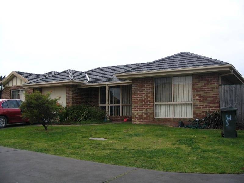 75 Greenwood  Drive, Carrum Downs VIC 3201