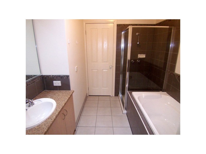 11 Coco Parade, Skye VIC 3977