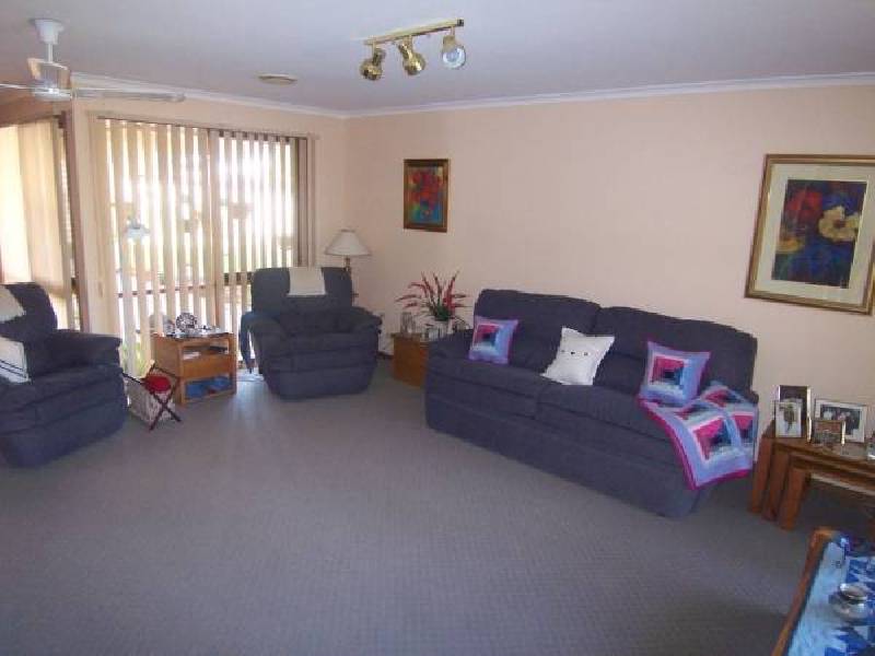 44 Pardalote Avenue, Carrum Downs VIC 3201