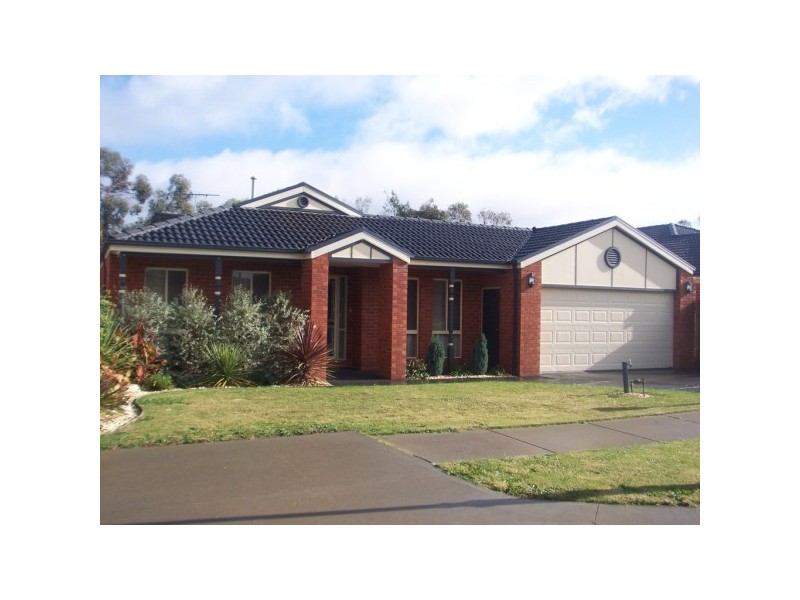 40 Veronica Drive, Skye VIC 3977