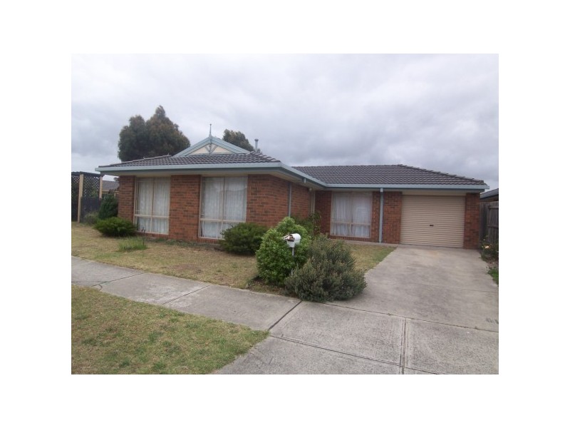2 Glynlea Crescent, Skye VIC 3977