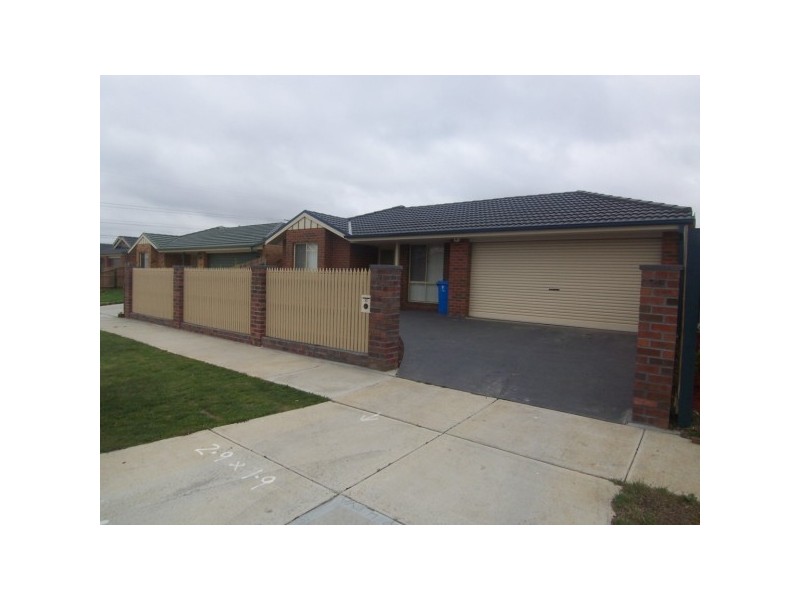 10 Faith Court, Cranbourne West VIC 3977