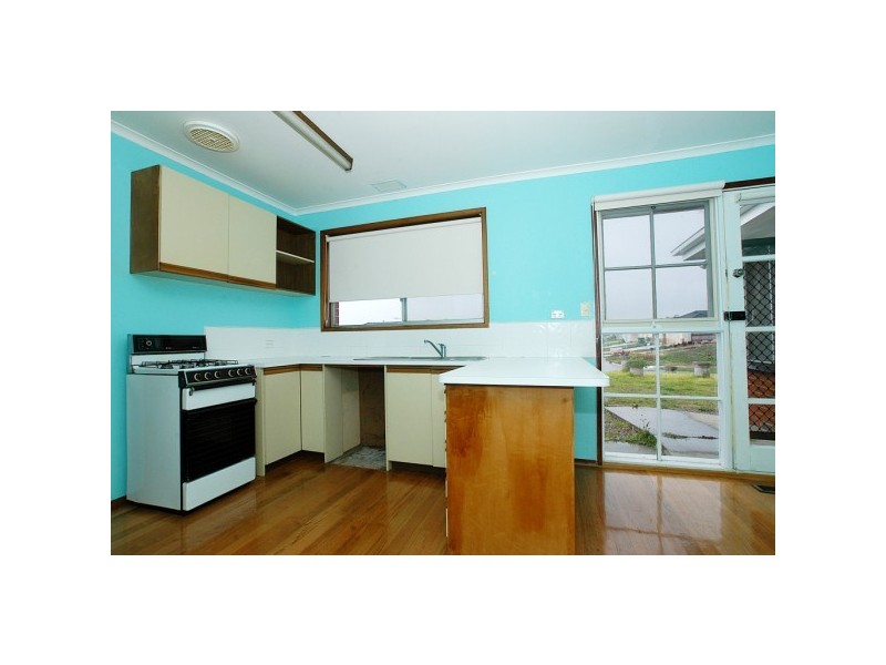 8 McDonald Street, Skye VIC 3977