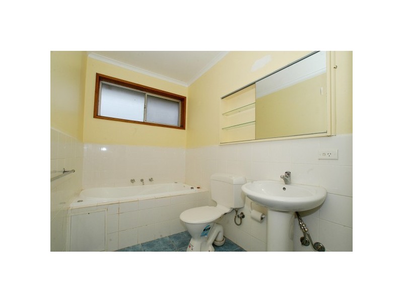 8 McDonald Street, Skye VIC 3977