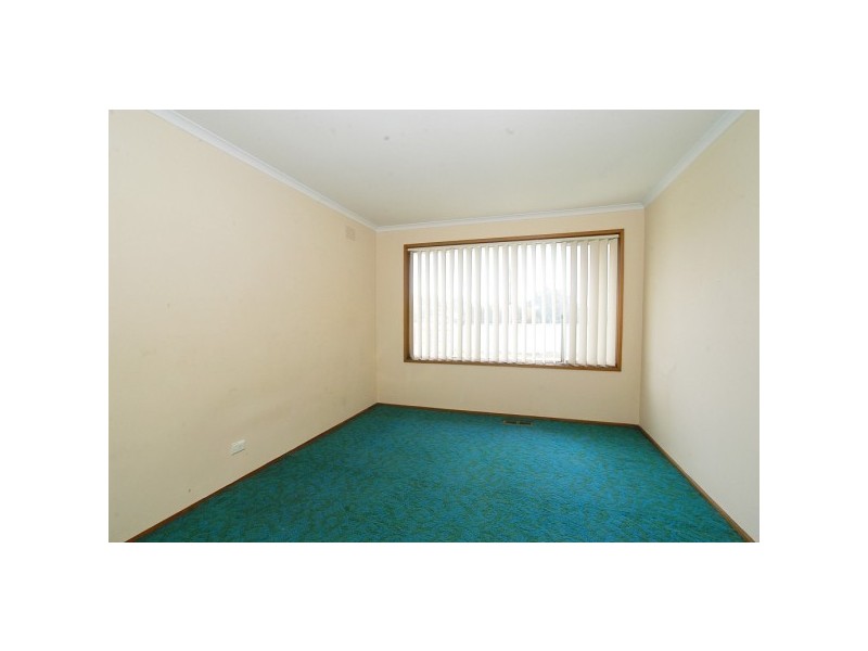 8 McDonald Street, Skye VIC 3977