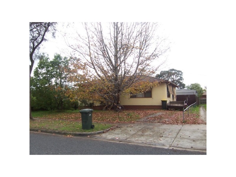 34 Laurina Crescent, Frankston North VIC 3200