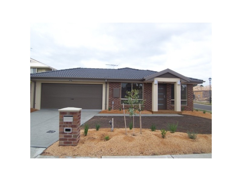 35 Veronica Drive, Skye VIC 3977
