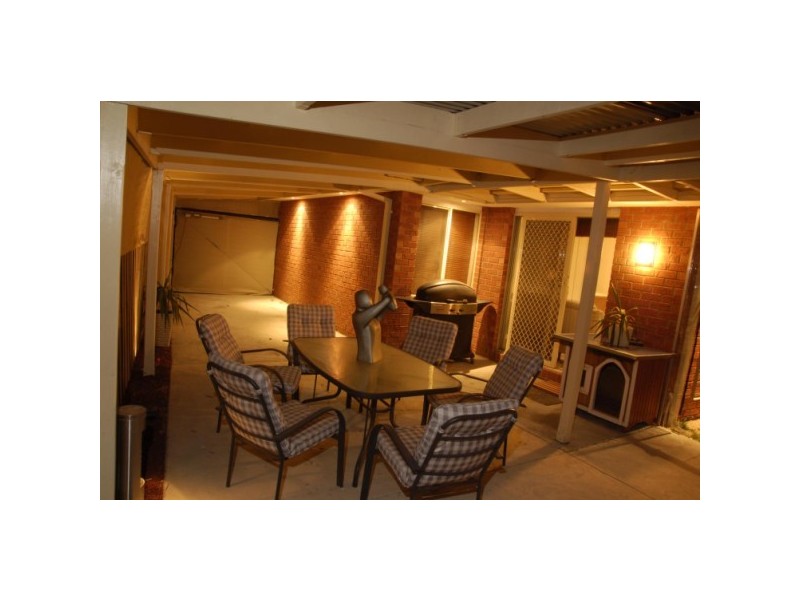 93 Oberon Drive, Carrum Downs VIC 3201