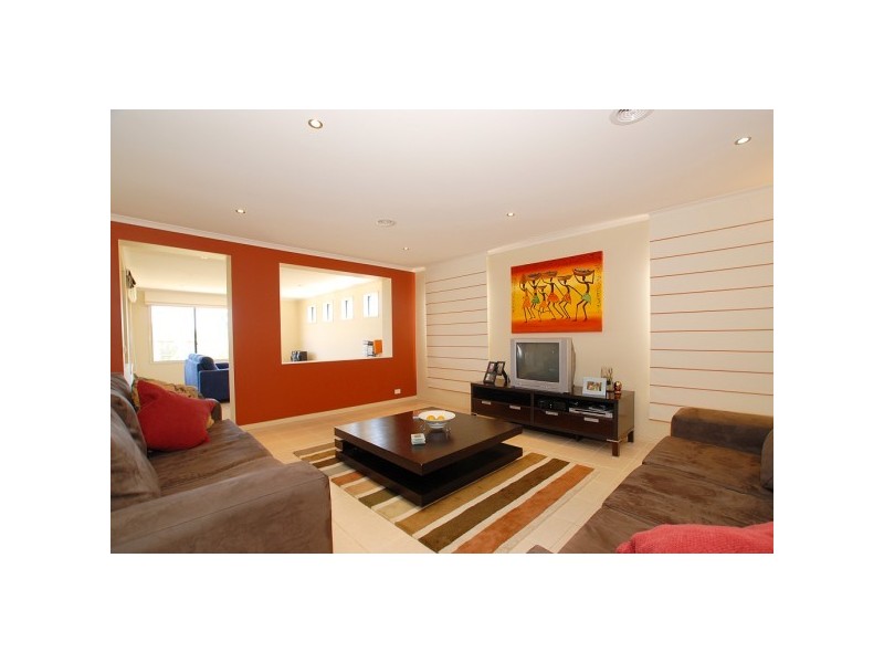 3 Manchester Drive, Skye VIC 3977