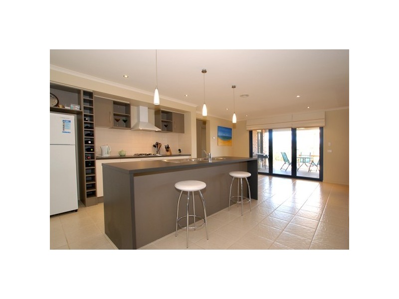 3 Manchester Drive, Skye VIC 3977