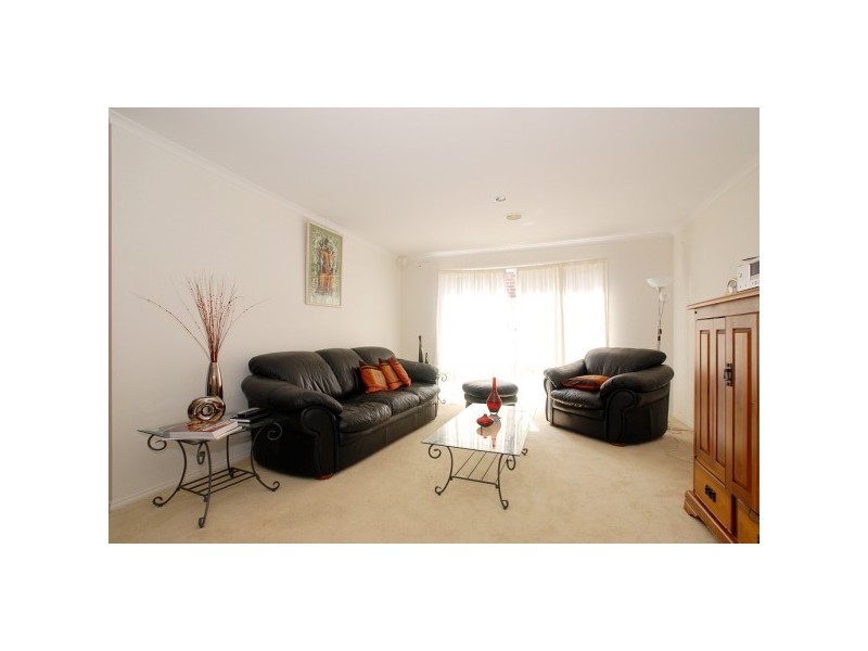 36 Veronica Drive, Skye VIC 3977