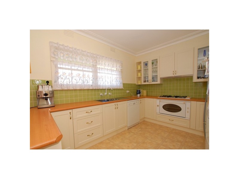74 Broderick Road, Carrum Downs VIC 3201