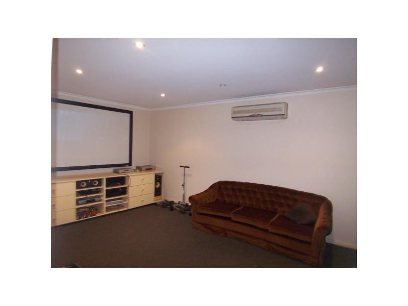 5 Alice Court, Skye VIC 3977