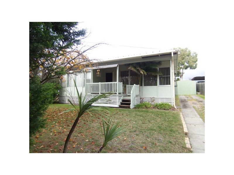 68 Forest Drive, Frankston North VIC 3200
