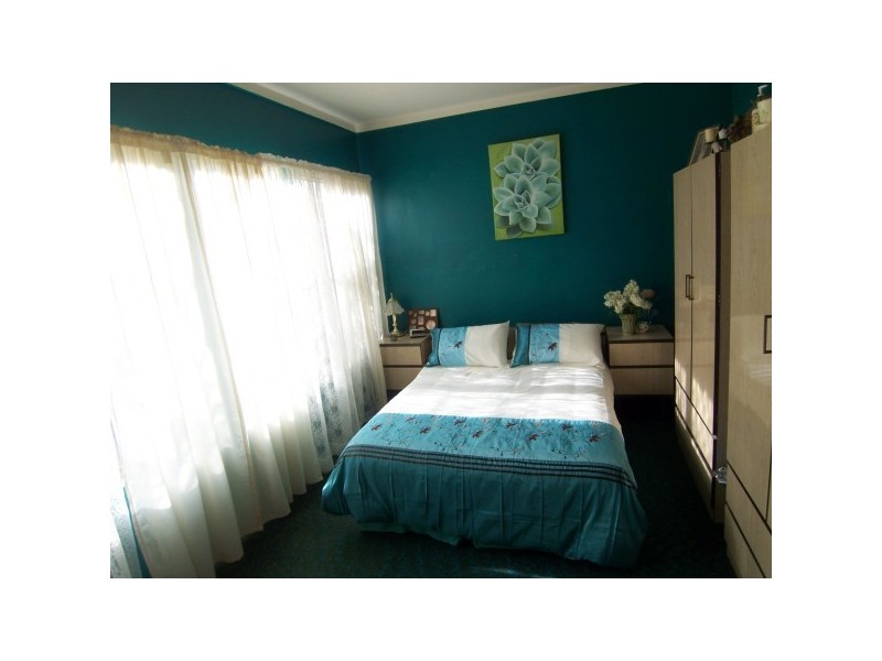 68 Forest Drive, Frankston North VIC 3200
