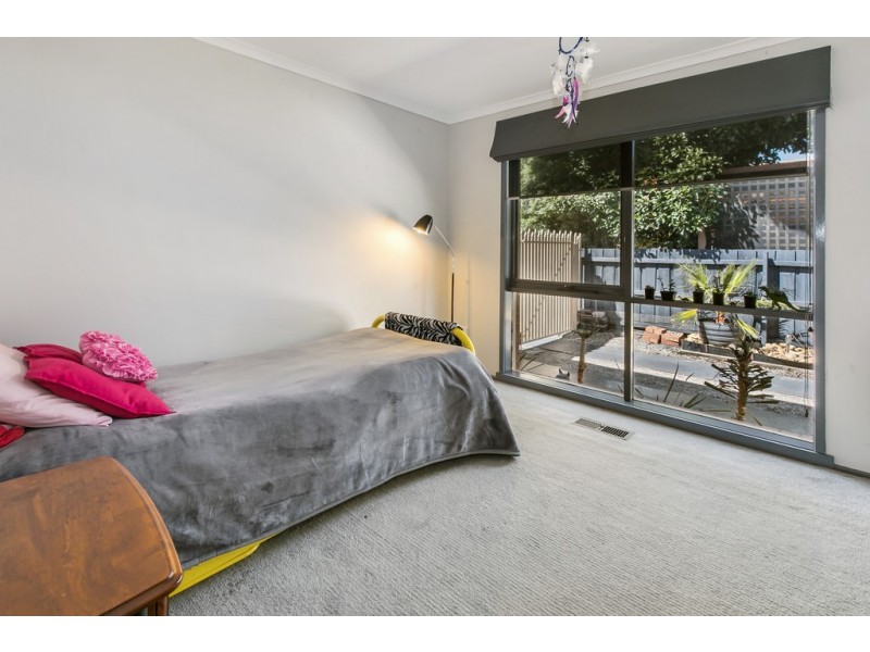 24 Tyntynder Drive, Carrum Downs VIC 3201