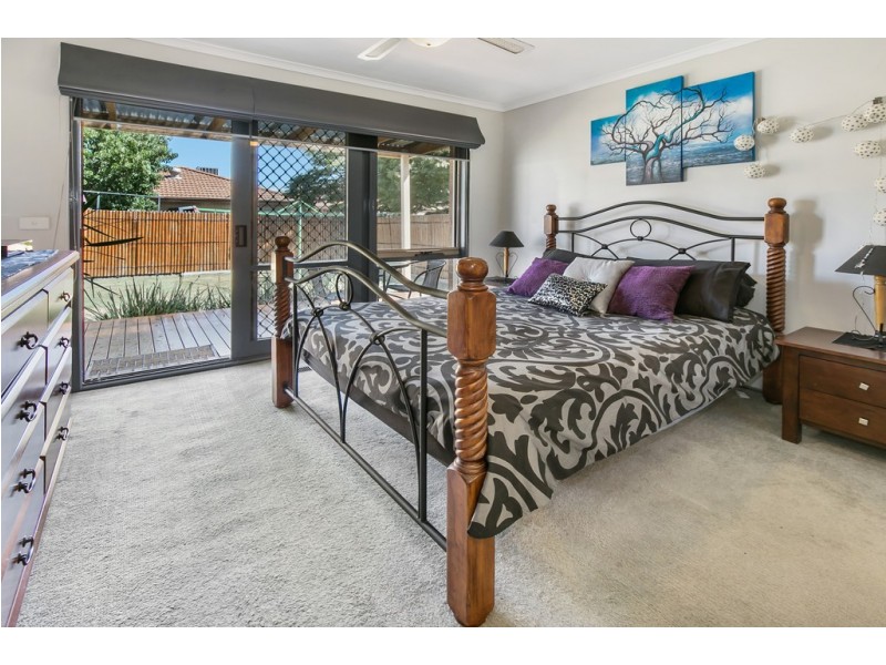 24 Tyntynder Drive, Carrum Downs VIC 3201