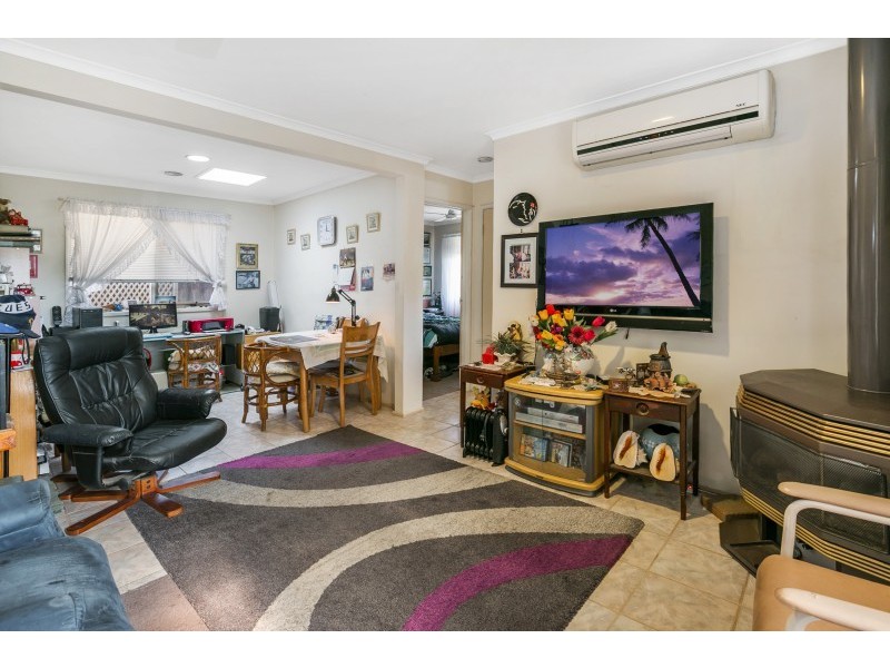 1 Dean Court, Carrum Downs VIC 3201 Floorplan