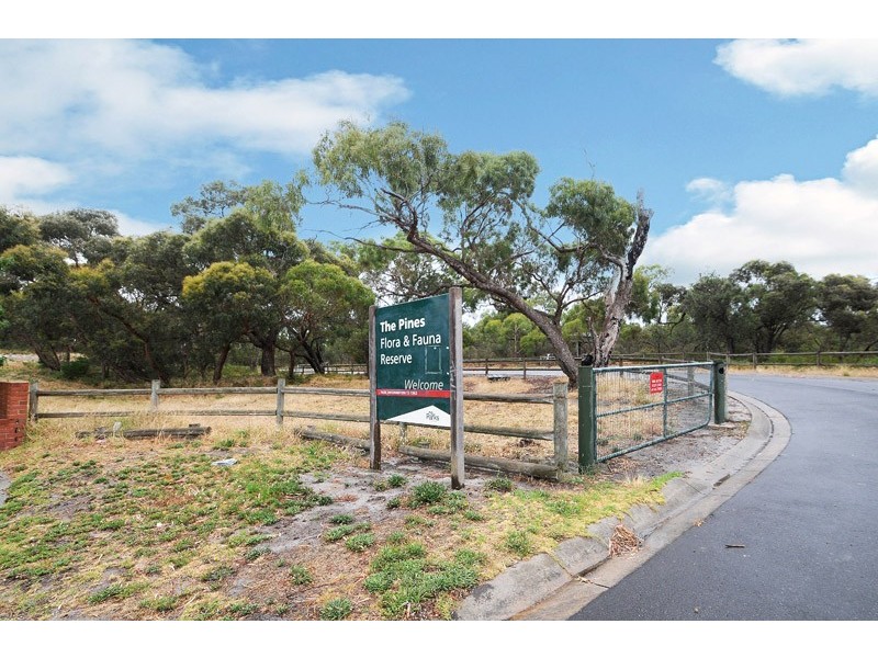 134 Excelsior Drive, Frankston North VIC 3200