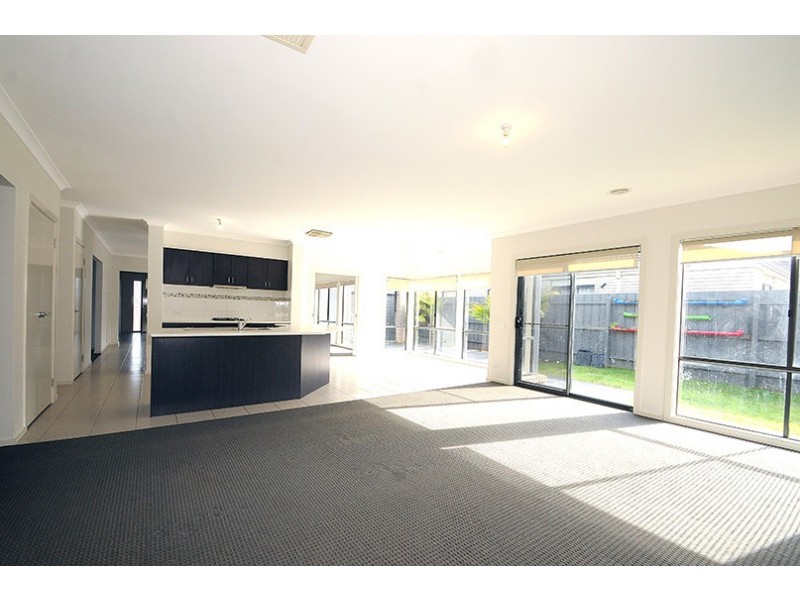 30 Lily Way, Skye VIC 3977