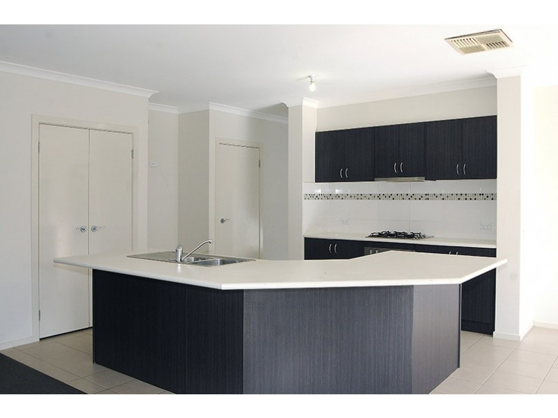 30 Lily Way, Skye VIC 3977