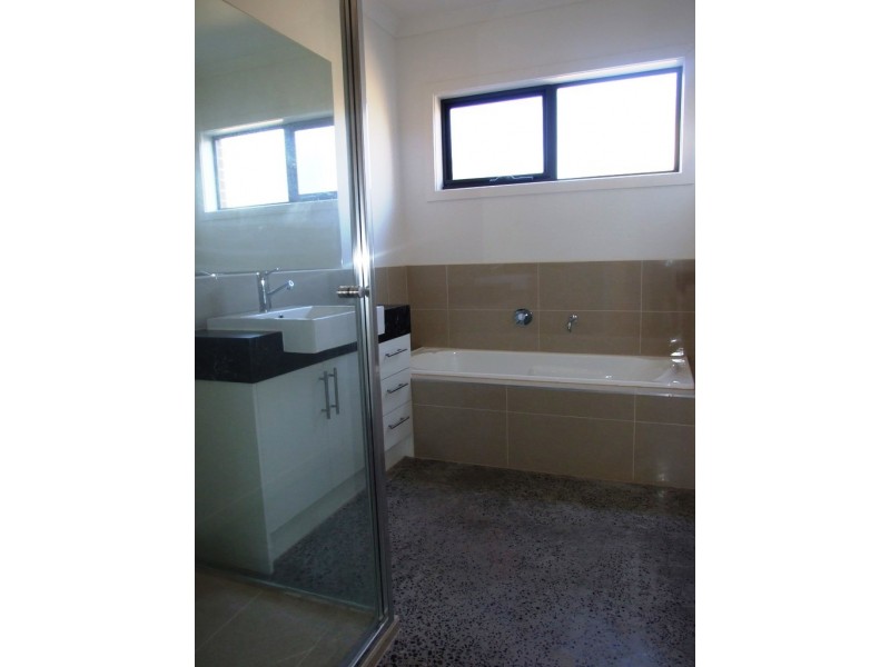 6 Gibson Court, Carrum Downs VIC 3201