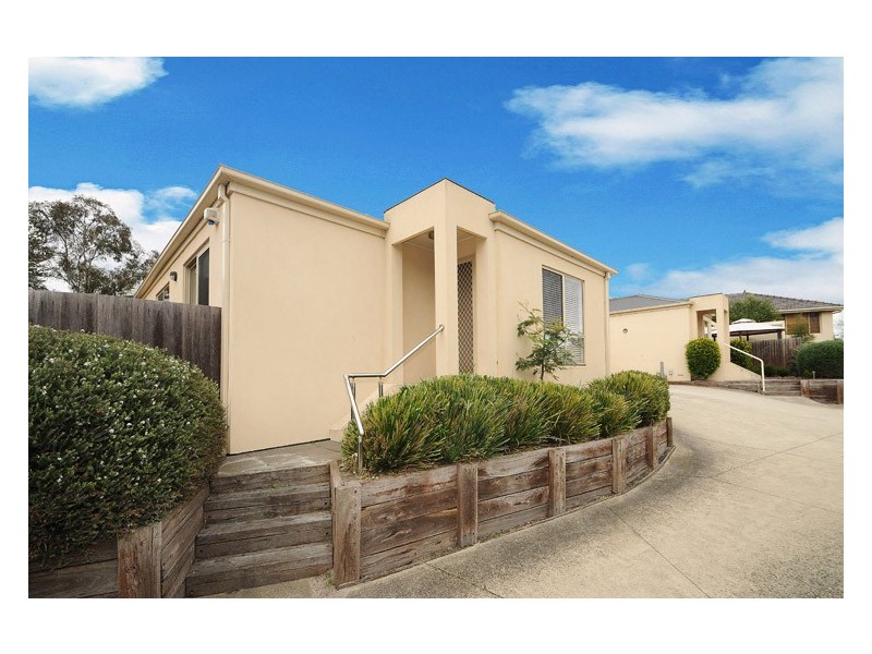 1/24 Robinia Street, Frankston VIC 3199