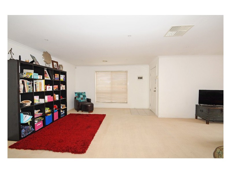 1/24 Robinia Street, Frankston VIC 3199