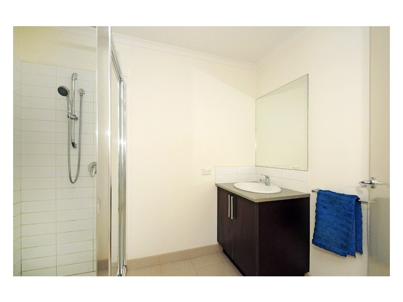 1/24 Robinia Street, Frankston VIC 3199