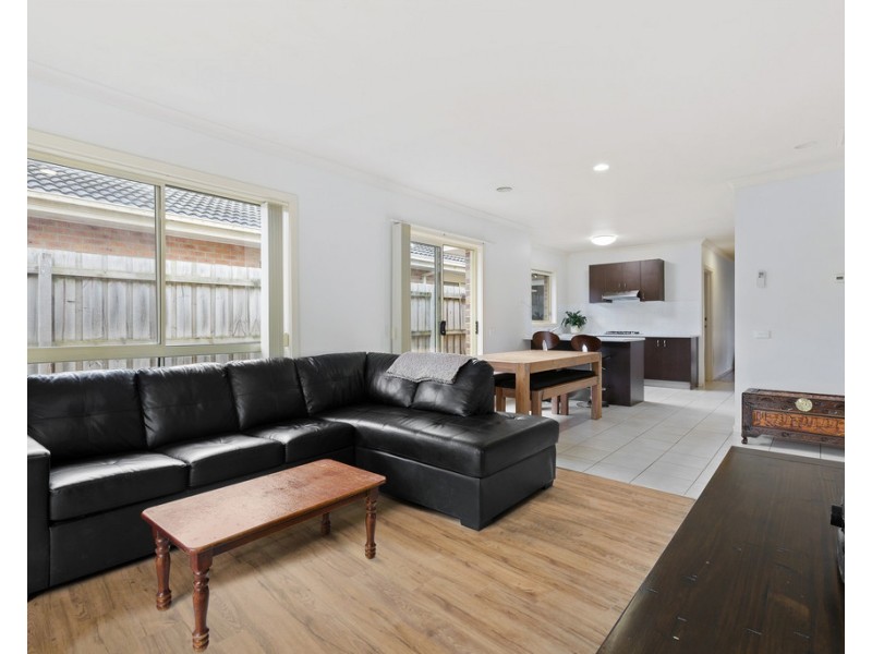 61 Darnley Drive, Skye VIC 3977