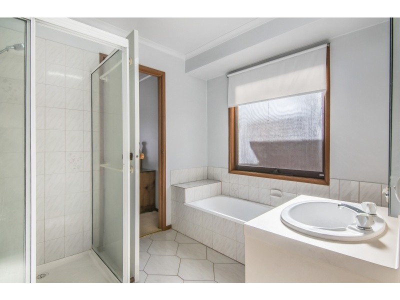 10 Paras Drive, Carrum Downs VIC 3201